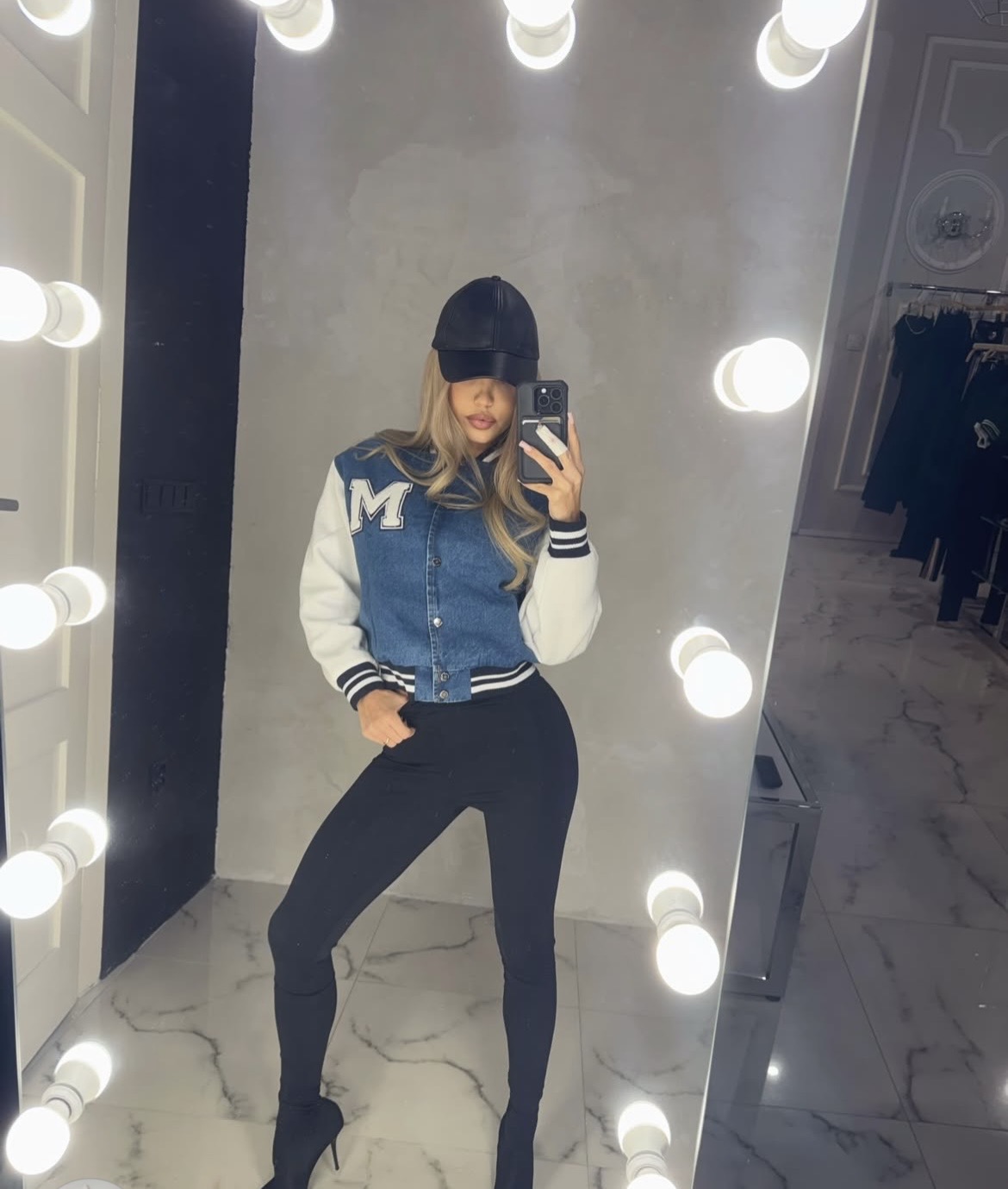 Bomberka, kurtka jeans z białym onesize